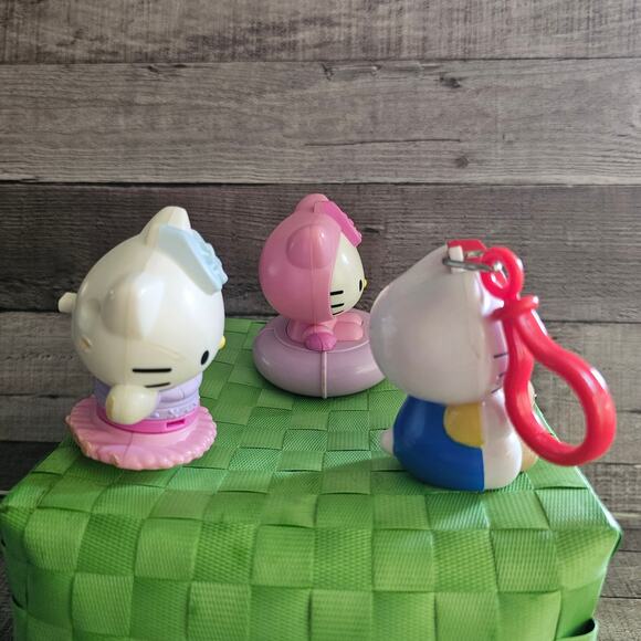 Lot of Three 2011 Sanrio Hello Kitty McDonald's Toy Candy Keychain Vintage Gift - Picture 7 of 9